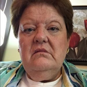 Meet your Posher, Deborah